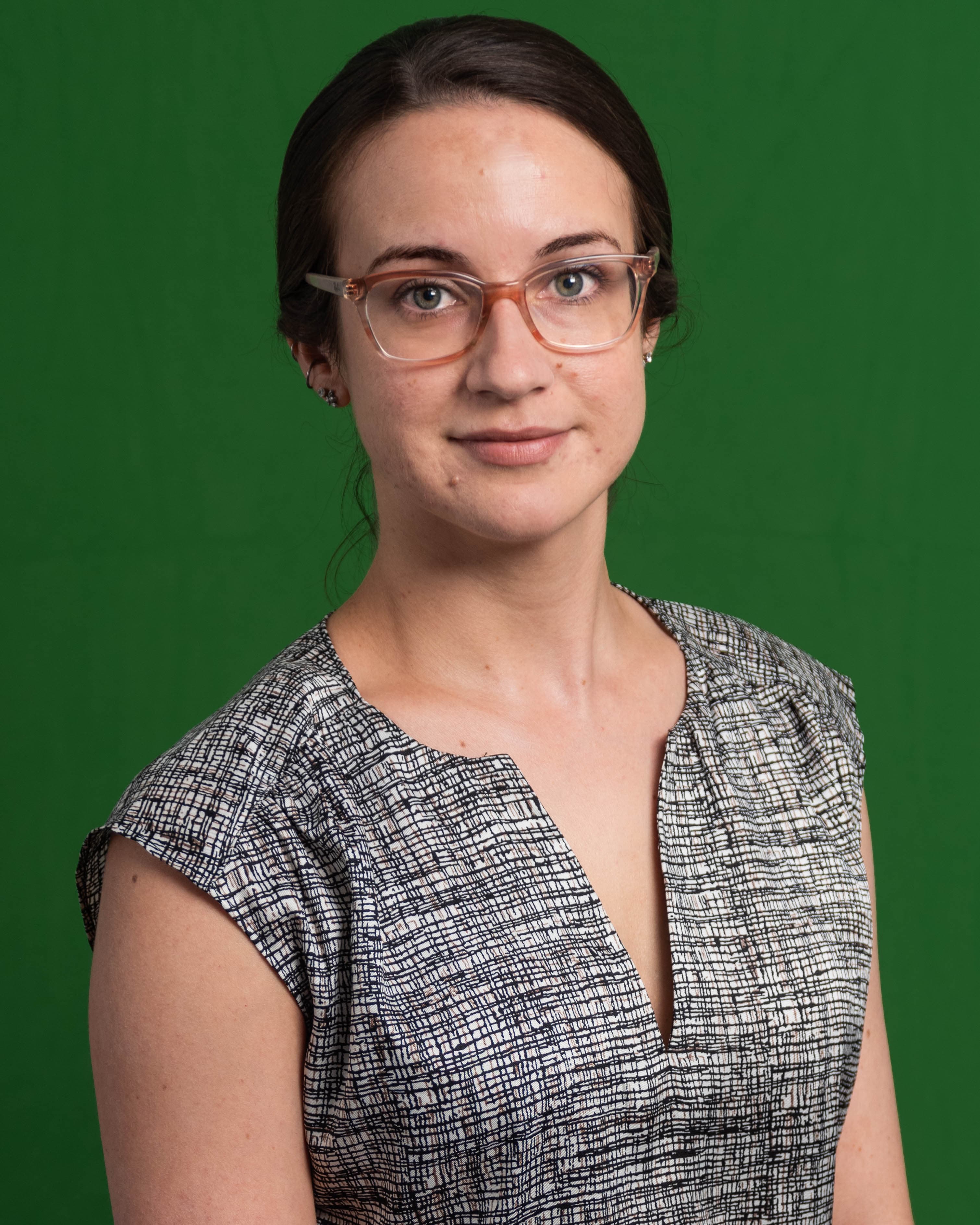 Elizabeth Krajewski headshot