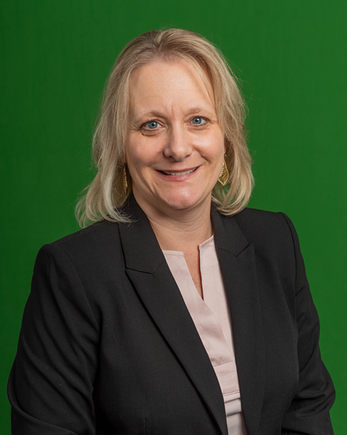 Headshot of Peggy Schmidt